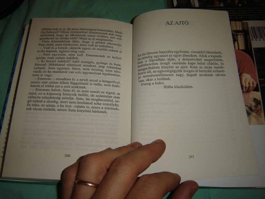 Az Ajto / Hungarian Language Book and The Door DVD / Hungarian Published Book and DVD Bundle / Szabo Magda / Director: Istvan Szabo